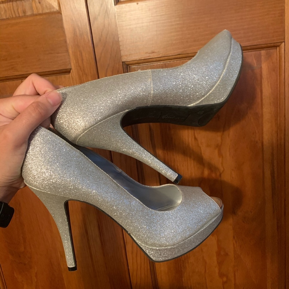 Fioni night heels